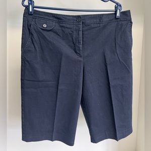 WOMEN’S TALBOTS NAVY BLUE BERMUDA SHORTS, SIZE 14